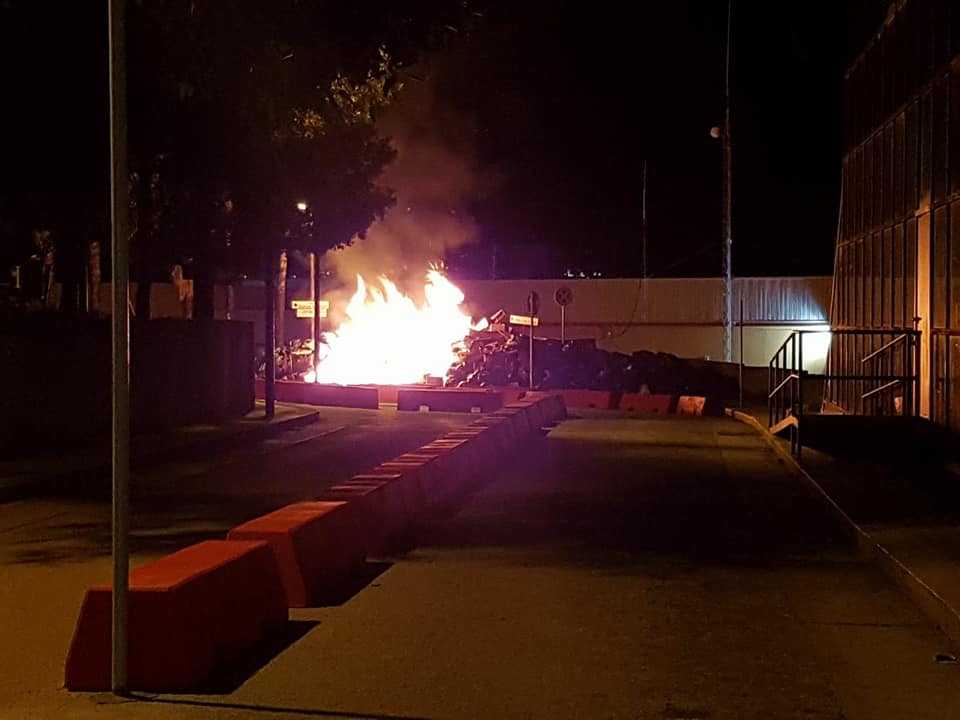 Incendio di rifiuti all'ospedale di Castelvetrano 1
