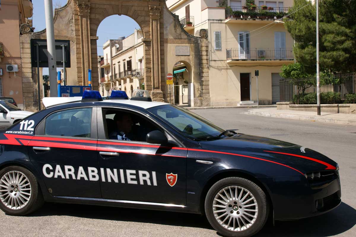 Castelvetrano, evade dai domiciliari per incontrare il compagno: arrestata giovane 25enne